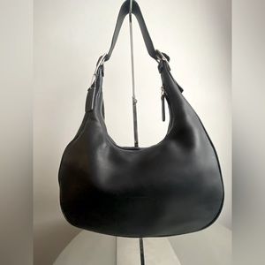 Vintage minimal black Coach shoulder bag.
